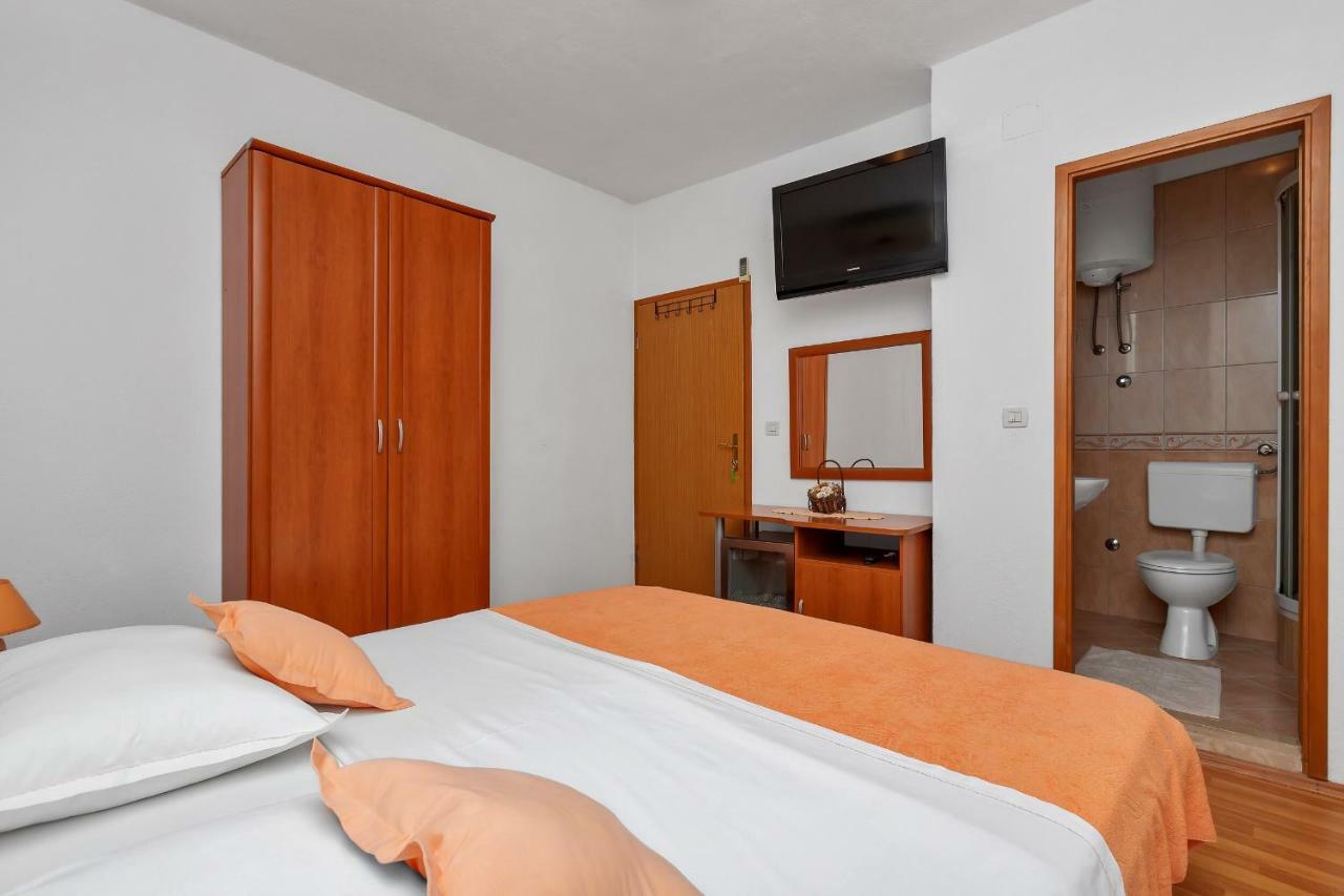 Dado A6 Apartments Igrane Bagian luar foto